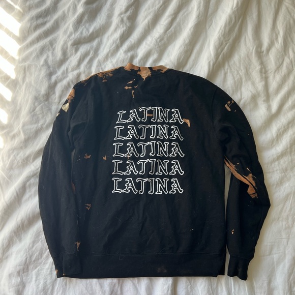 Hija De Tu Madre Latina Crewneck Sweater - Picture 2 of 3